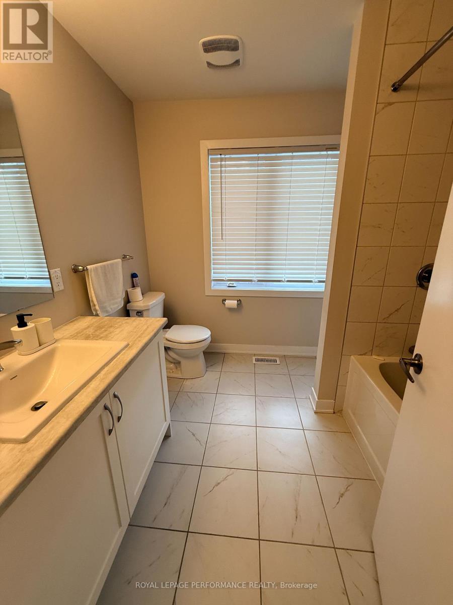 208 Falsetto St, Ottawa, Ontario  K1W 0S2 - Photo 23 - X13500822