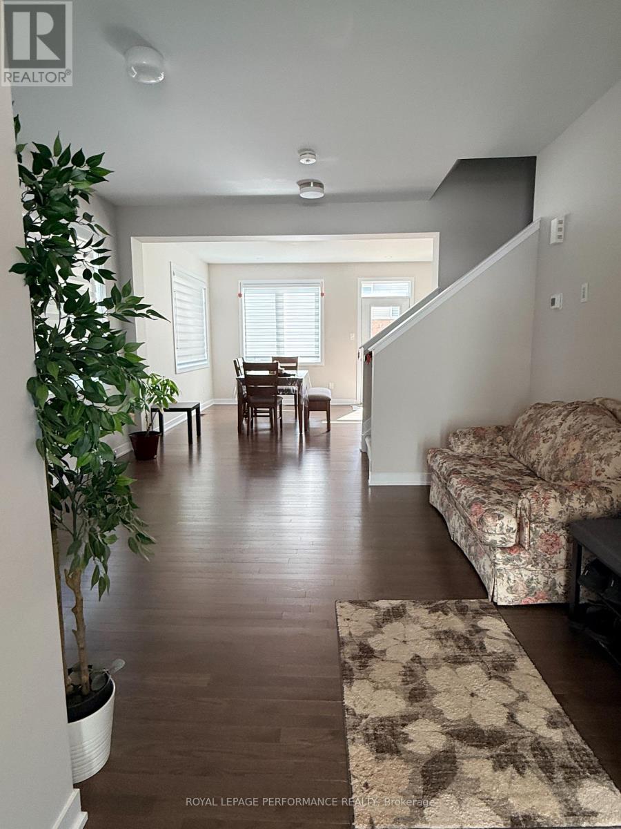 208 Falsetto St, Ottawa, Ontario  K1W 0S2 - Photo 5 - X13500822