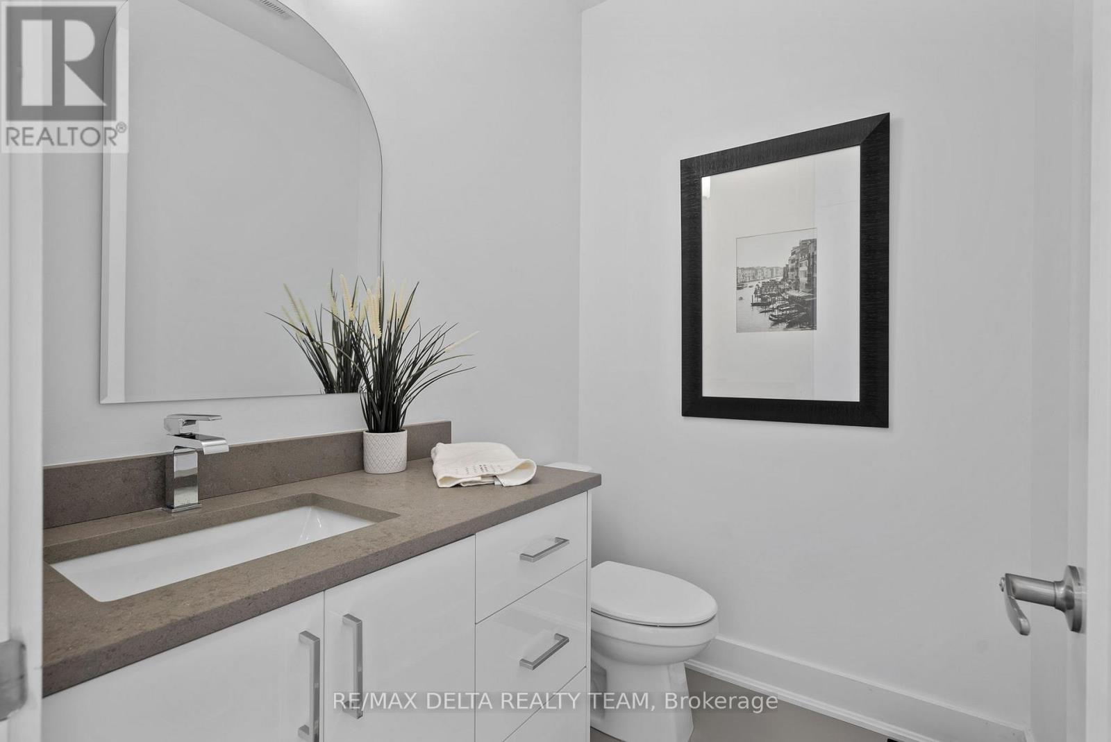 43 St Claire Avenue, Ottawa, Ontario  K2G 2A1 - Photo 13 - X13500922