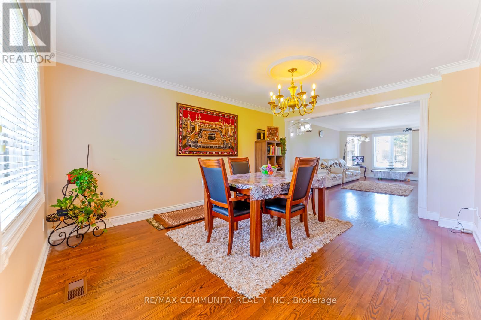 56 Cedar Brae Boulevard, Toronto, Ontario  M1J 2K5 - Photo 11 - E13491696