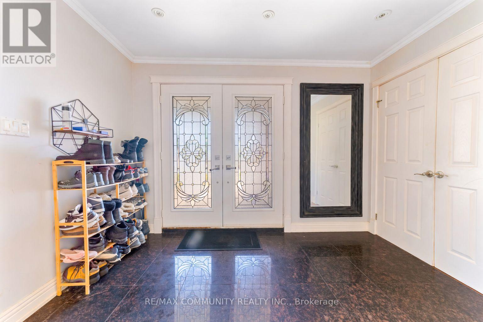 56 Cedar Brae Boulevard, Toronto, Ontario  M1J 2K5 - Photo 6 - E13491696