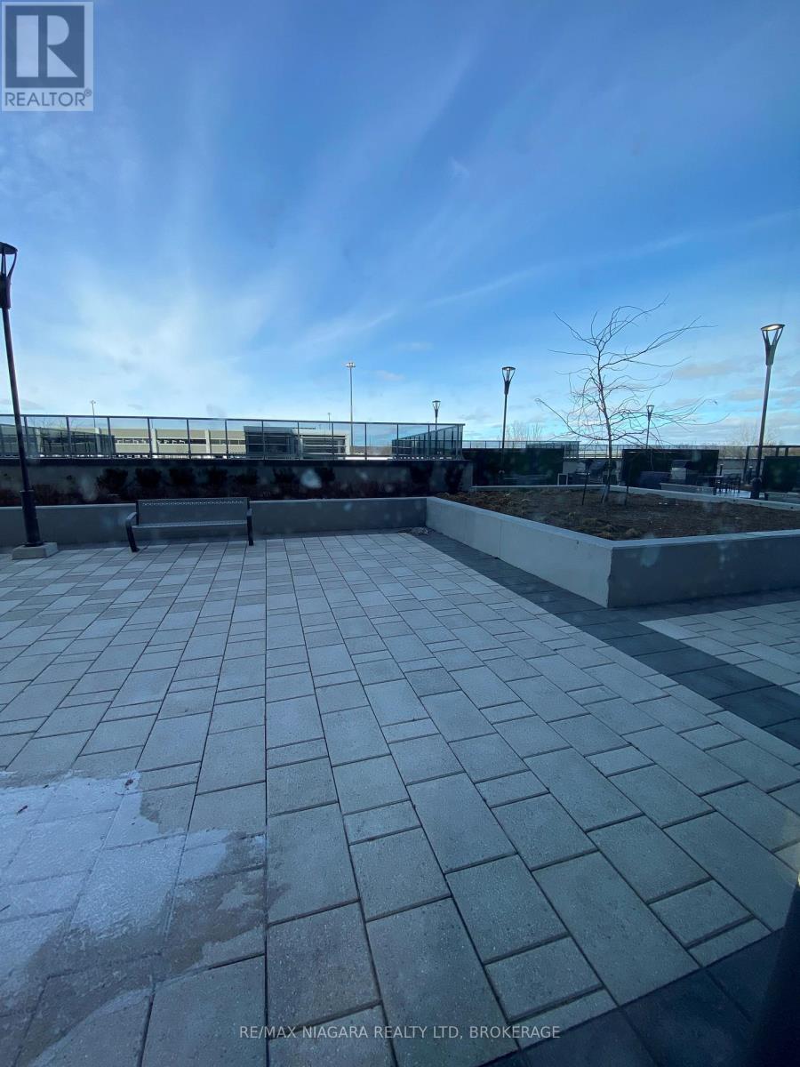 2105 - 2087 Fairview Street, Burlington, Ontario  L2R 0E5 - Photo 22 - W13500760