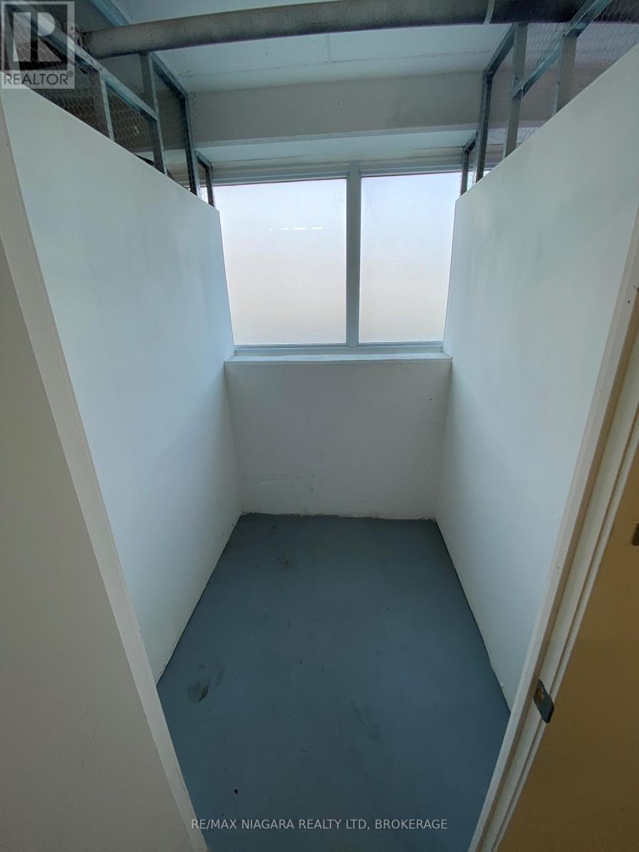 2105 - 2087 Fairview Street, Burlington, Ontario  L2R 0E5 - Photo 31 - W13500760
