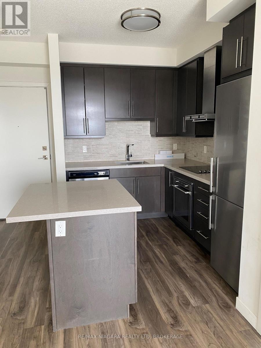 2105 - 2087 Fairview Street, Burlington, Ontario  L2R 0E5 - Photo 6 - W13500760