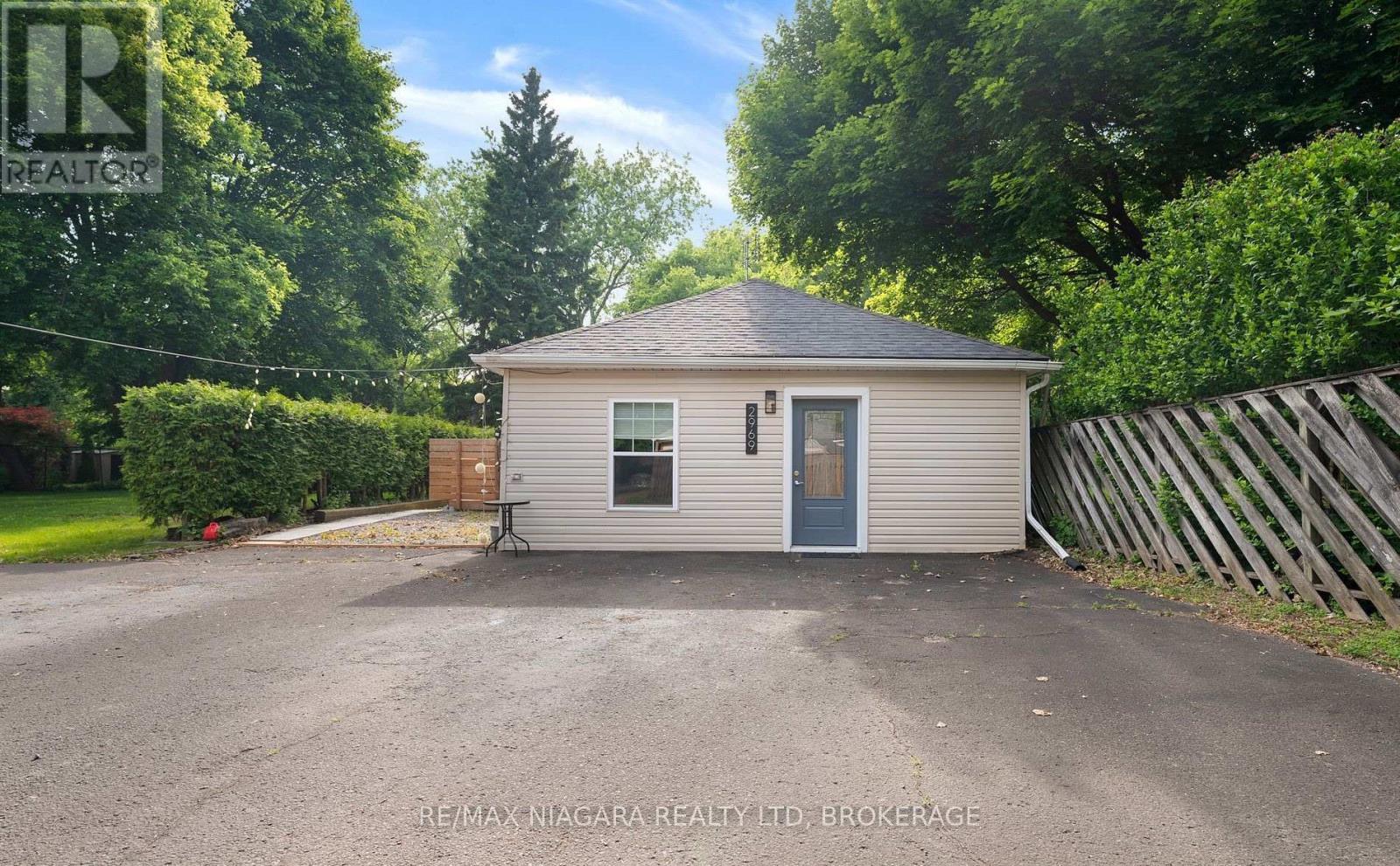 2971 Portage Road, Niagara Falls, Ontario  L2J 2J6 - Photo 1 - X13500696