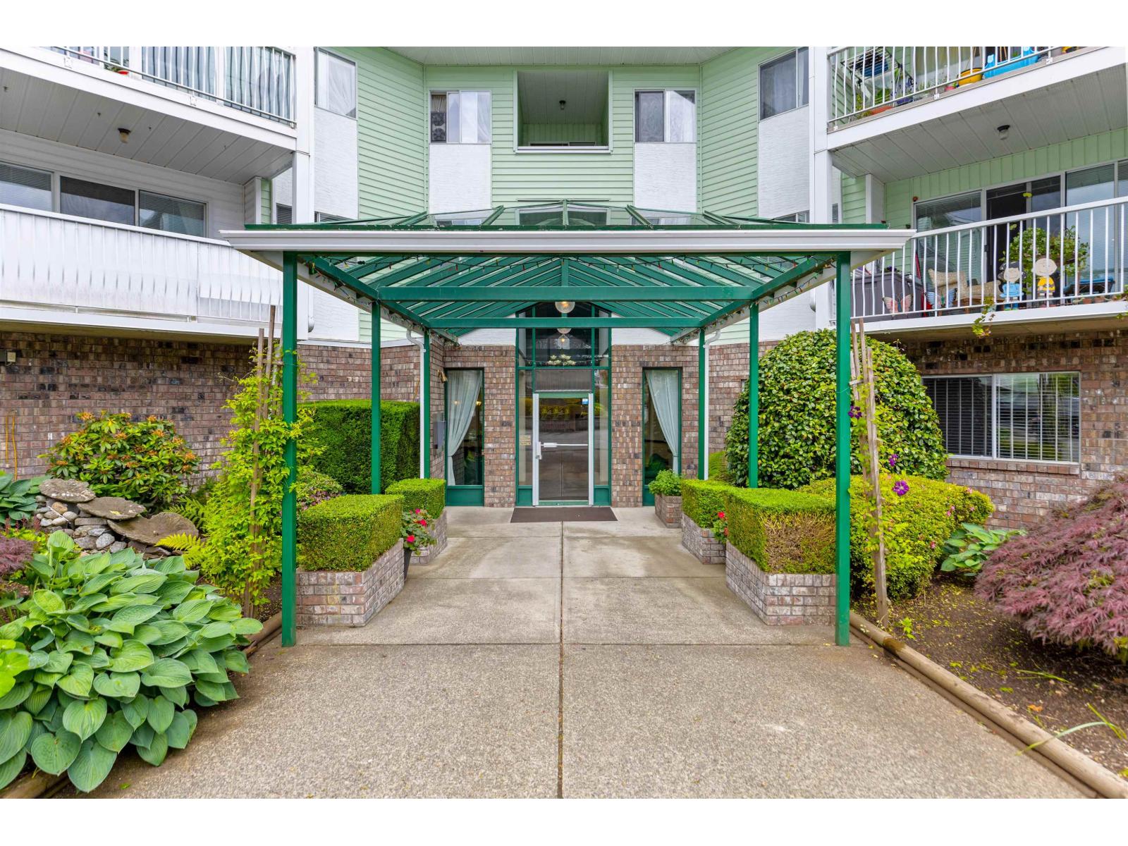 316 31850 Union Avenue, Abbotsford, British Columbia  V2T 4V2 - Photo 2 - R3140521