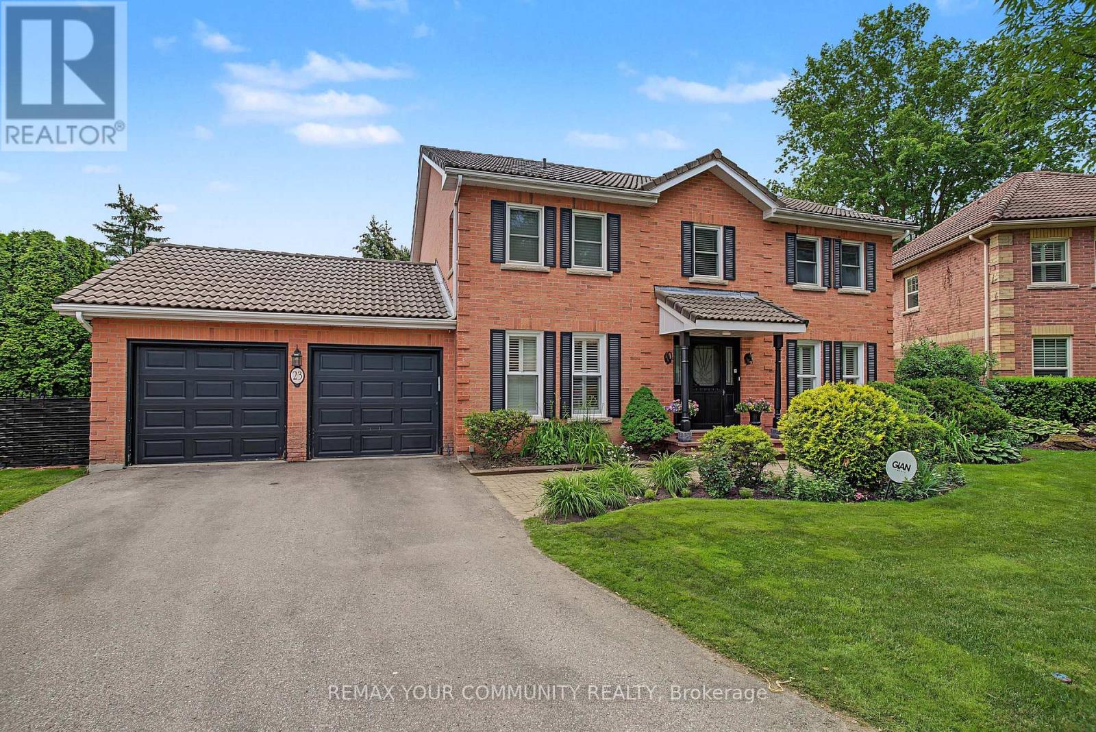 23 CRANBERRY LANE, Aurora, Ontario