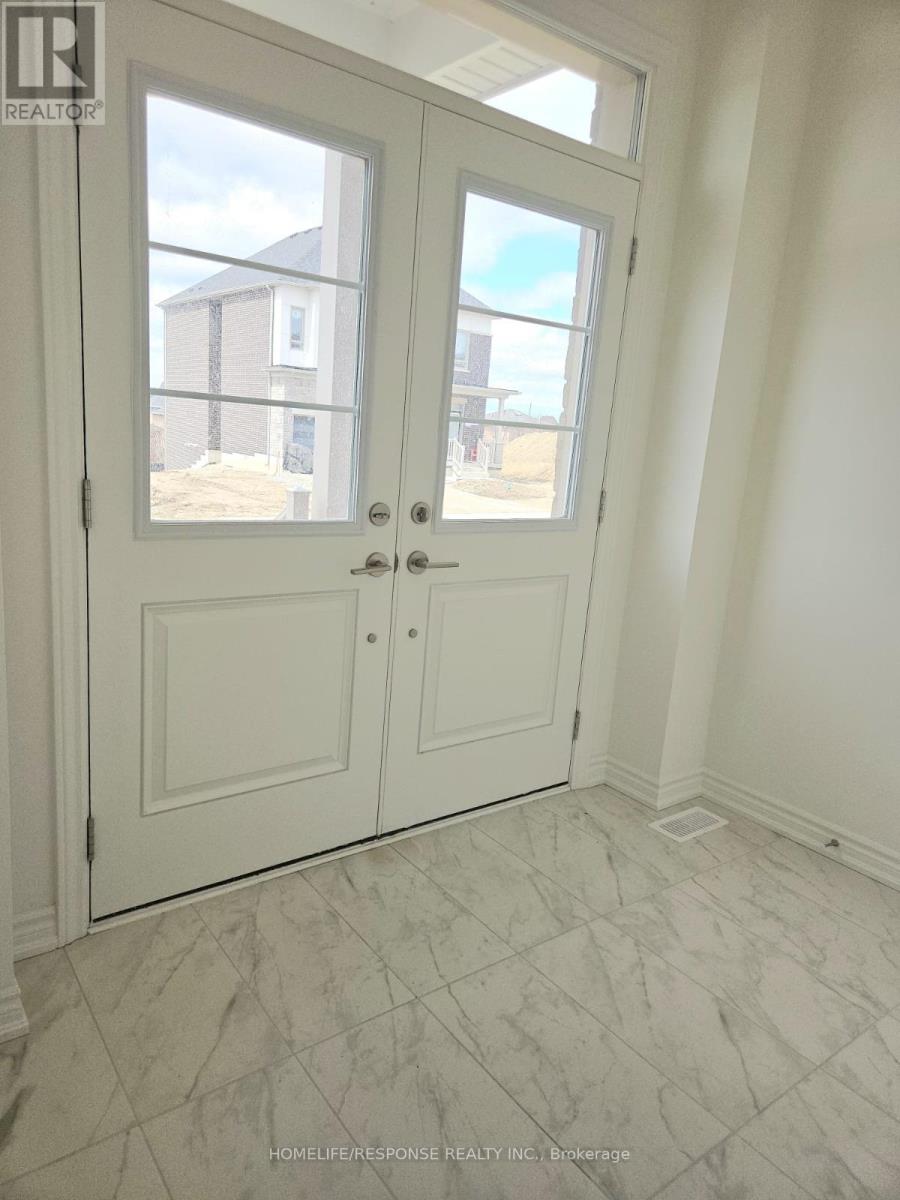 16 West Oak Trail, Barrie, Ontario  L9J 0L1 - Photo 3 - S13500652