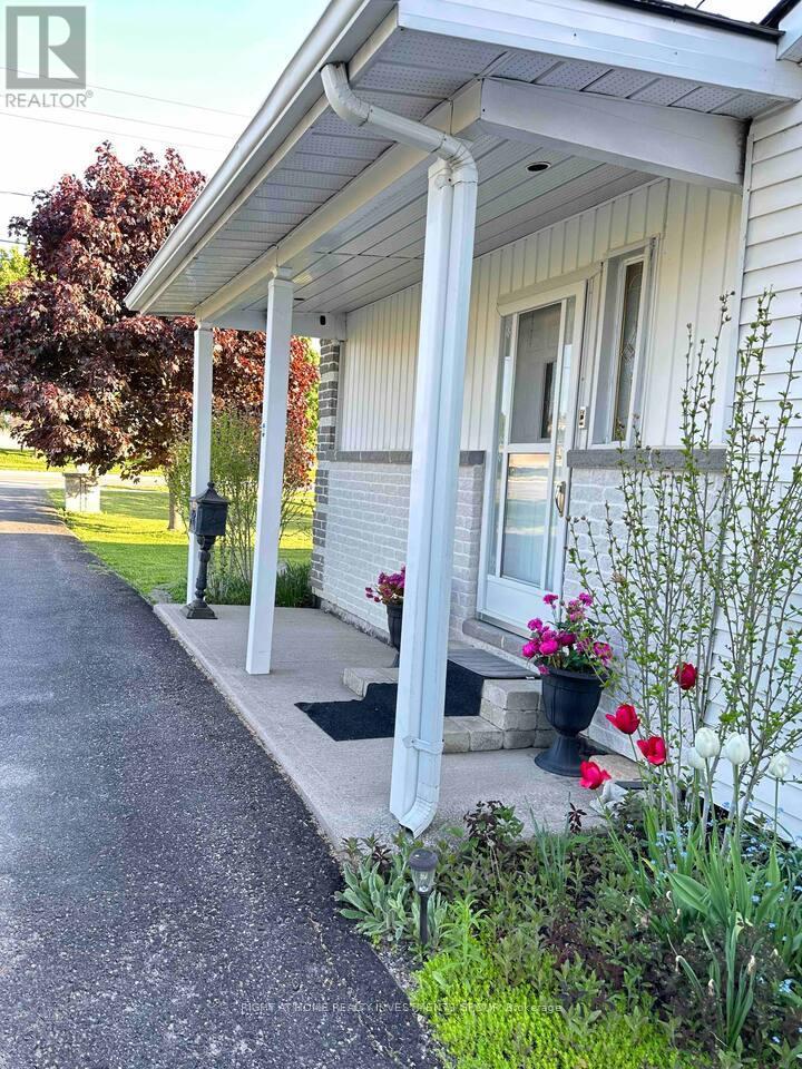 338 Little Avenue, Barrie (Painswick North), Ontario  L4N 2Z6 - Photo 3 - S13500840