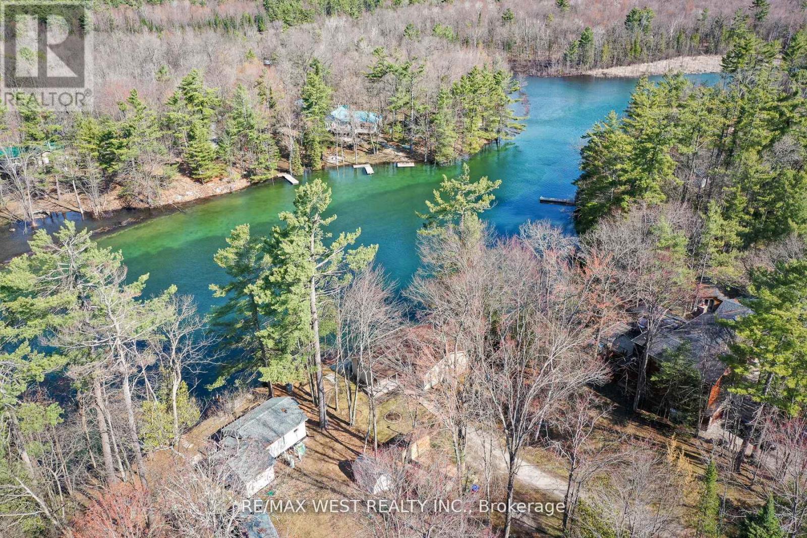 8060 Oakridge Drive, Ramara, Ontario  L0K 2B0 - Photo 3 - S13500852