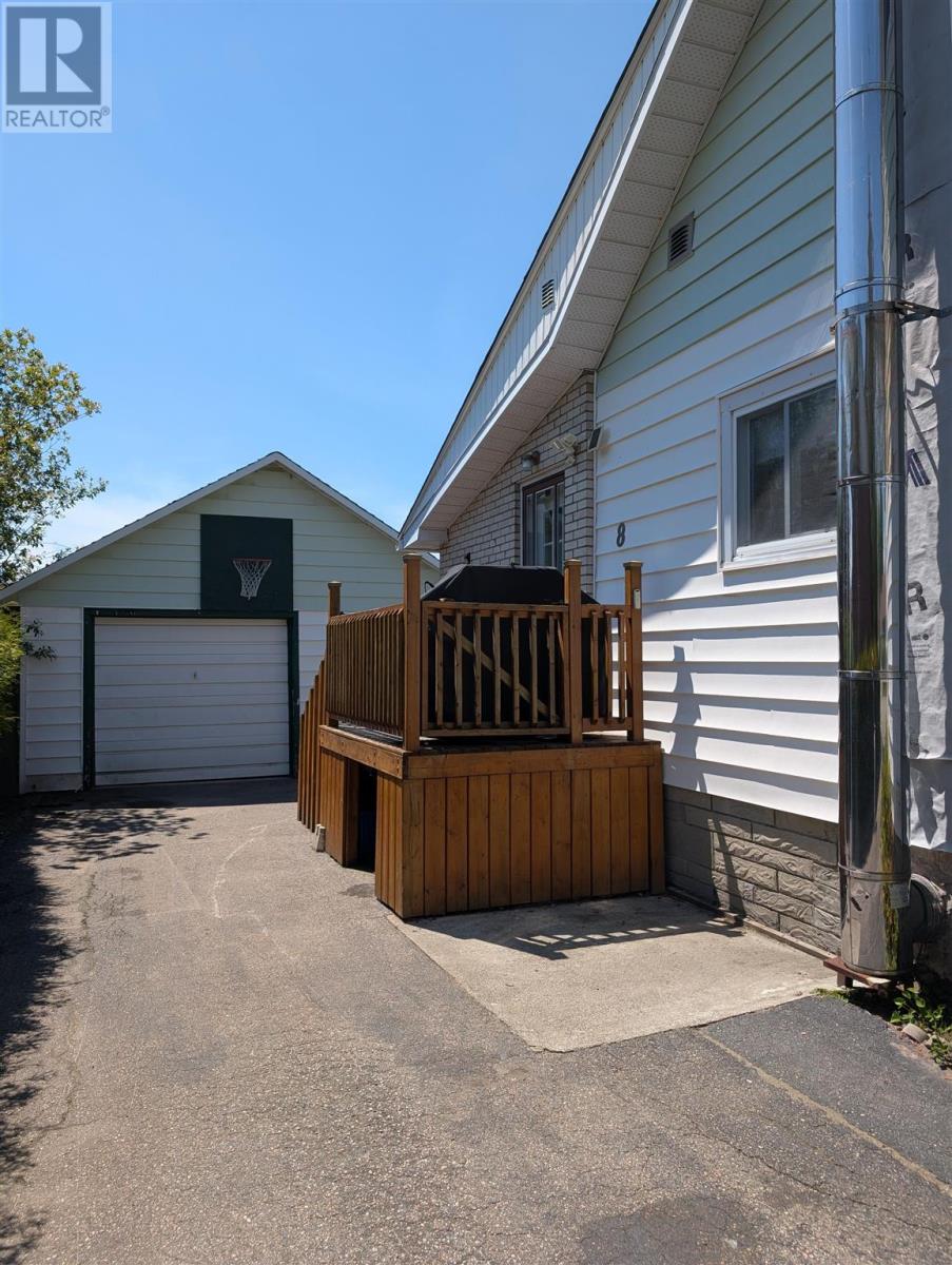 8 George St, Wawa, Ontario  P0S 1K0 - Photo 5 - SM261648