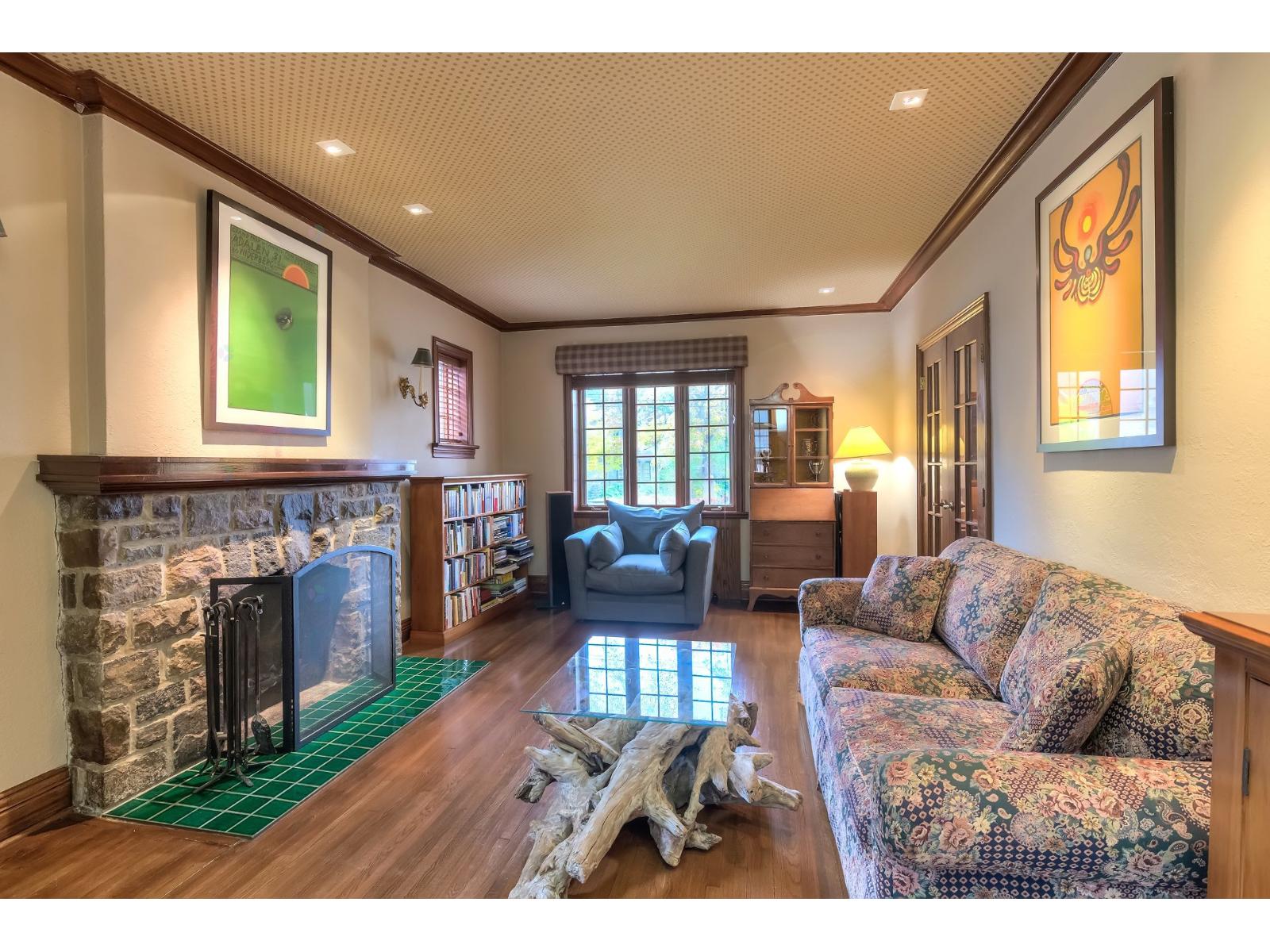 43 Rue Finchley Hampstead Quebec Canada H3X2Z6 4