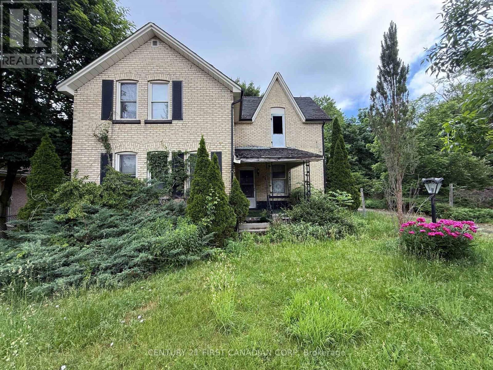 190 Church Street, North Middlesex, Ontario  N0M 1A0 - Photo 1 - X13501006