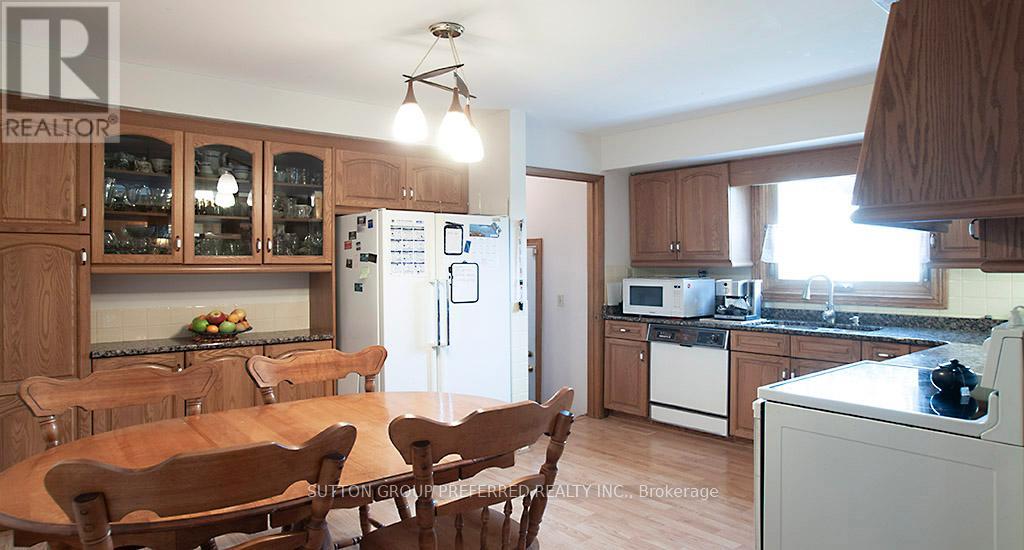802 Phyllis Street, London South (South E), Ontario  N6J 2Z5 - Photo 5 - X13501012