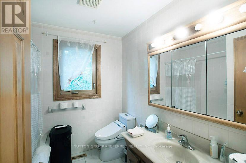 802 Phyllis Street, London South (South E), Ontario  N6J 2Z5 - Photo 9 - X13501012