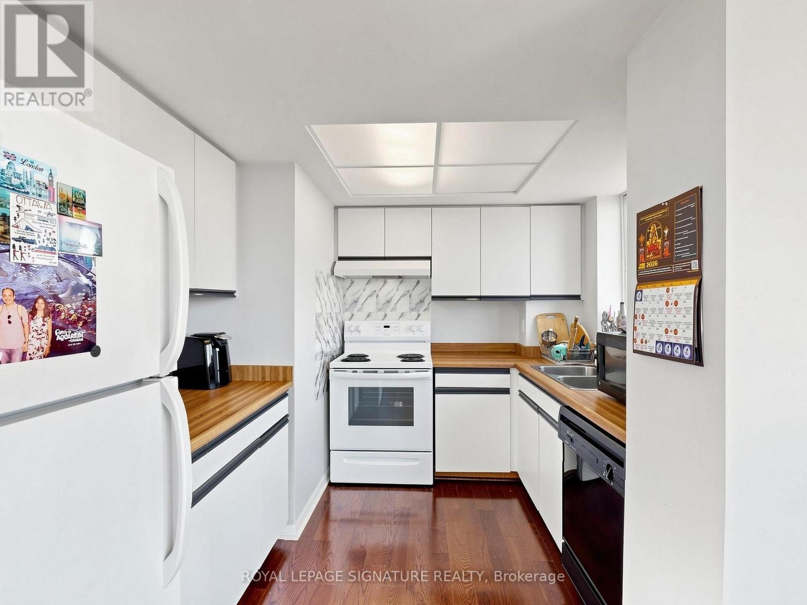 1808 - 1360 Rathburn Road E, Mississauga, Ontario  L4W 4H4 - Photo 12 - W13500706