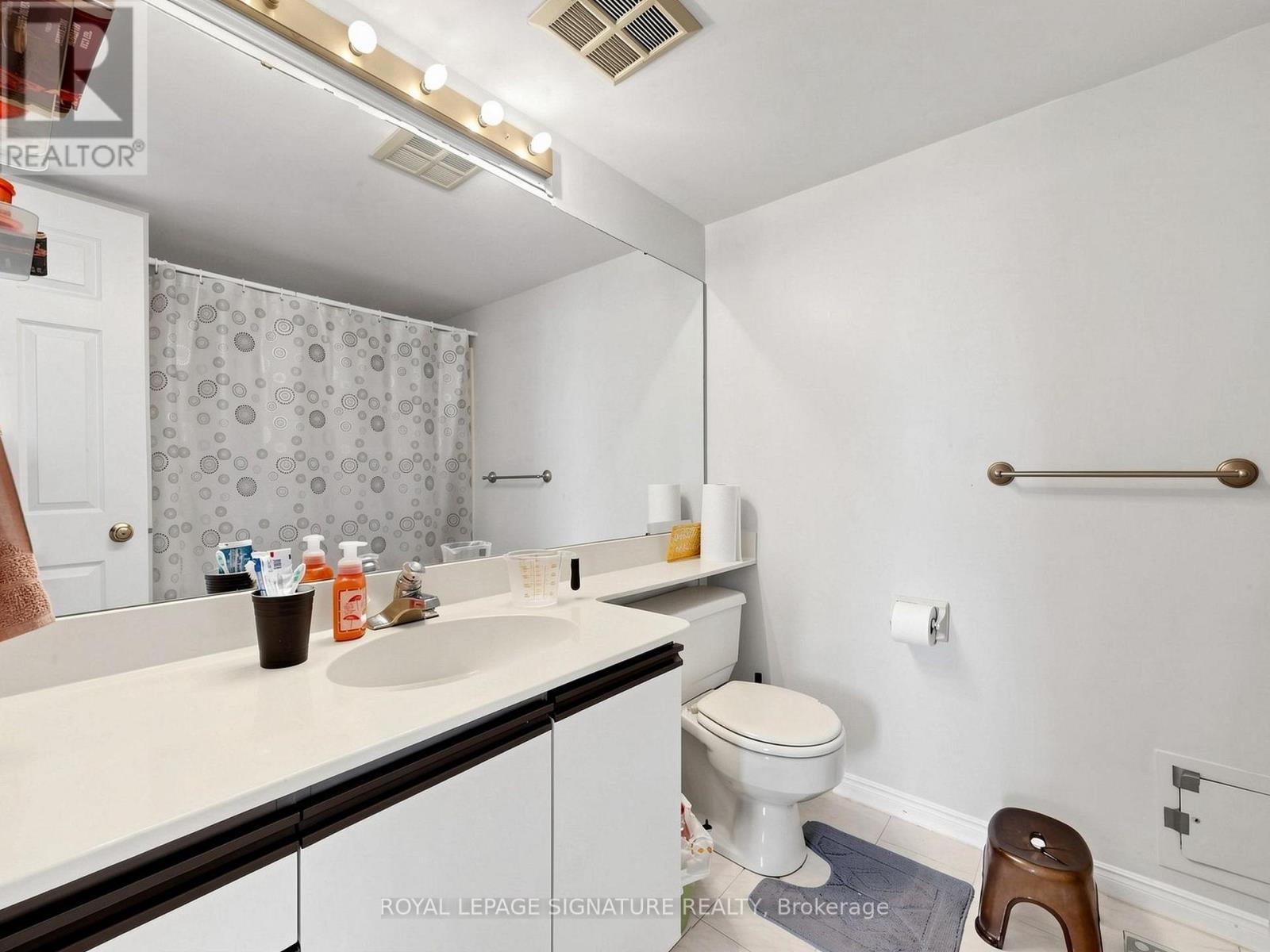 1808 - 1360 Rathburn Road E, Mississauga, Ontario  L4W 4H4 - Photo 18 - W13500706