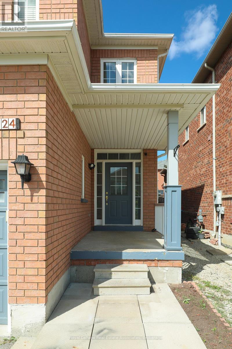 124 Nathaniel Crescent, Brampton, Ontario  L6Y 5M3 - Photo 2 - W13500746