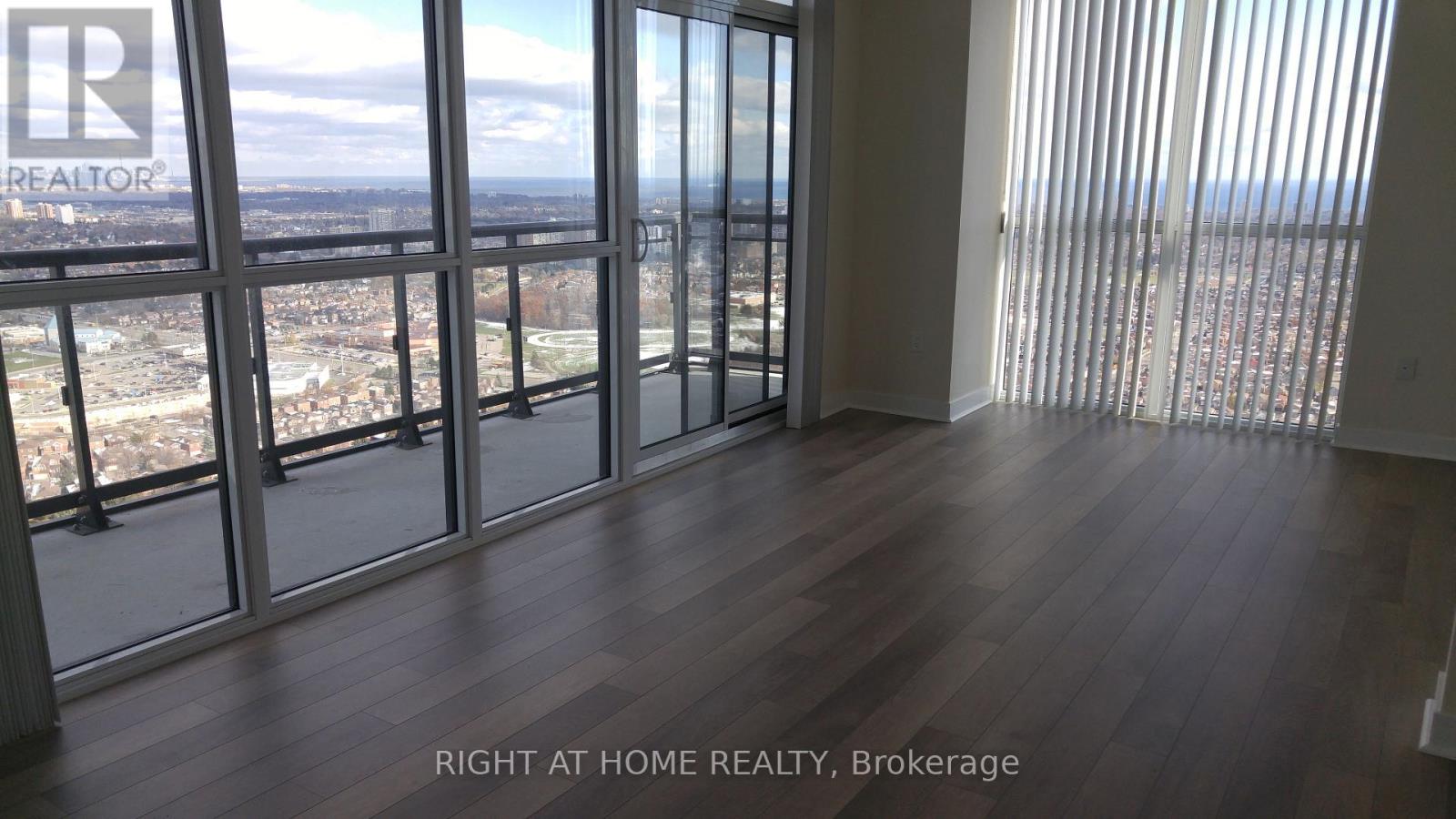 4202 - 3975 Grand Park Drive, Mississauga (City Centre), Ontario  L5B 0K4 - Photo 7 - W13500924