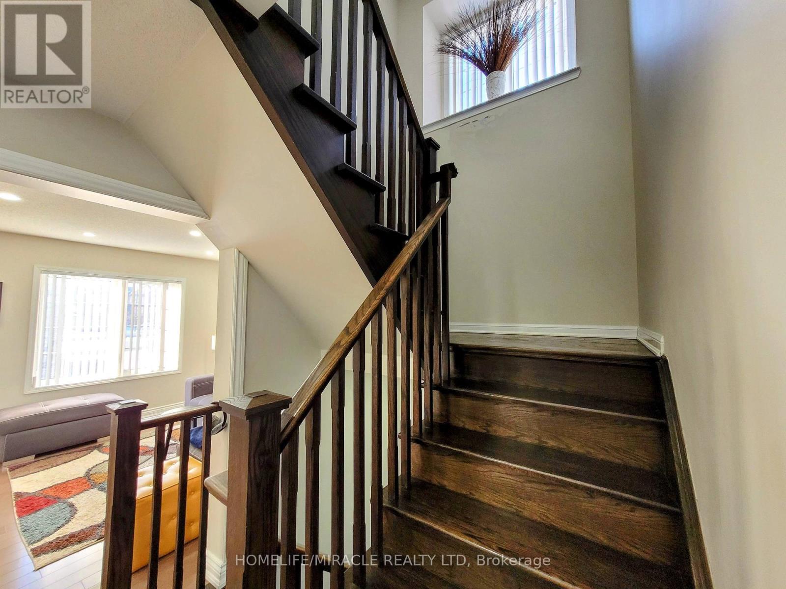 34 Donomore Drive, Brampton (Northwest Brampton), Ontario  L7A 0S7 - Photo 19 - W13500932