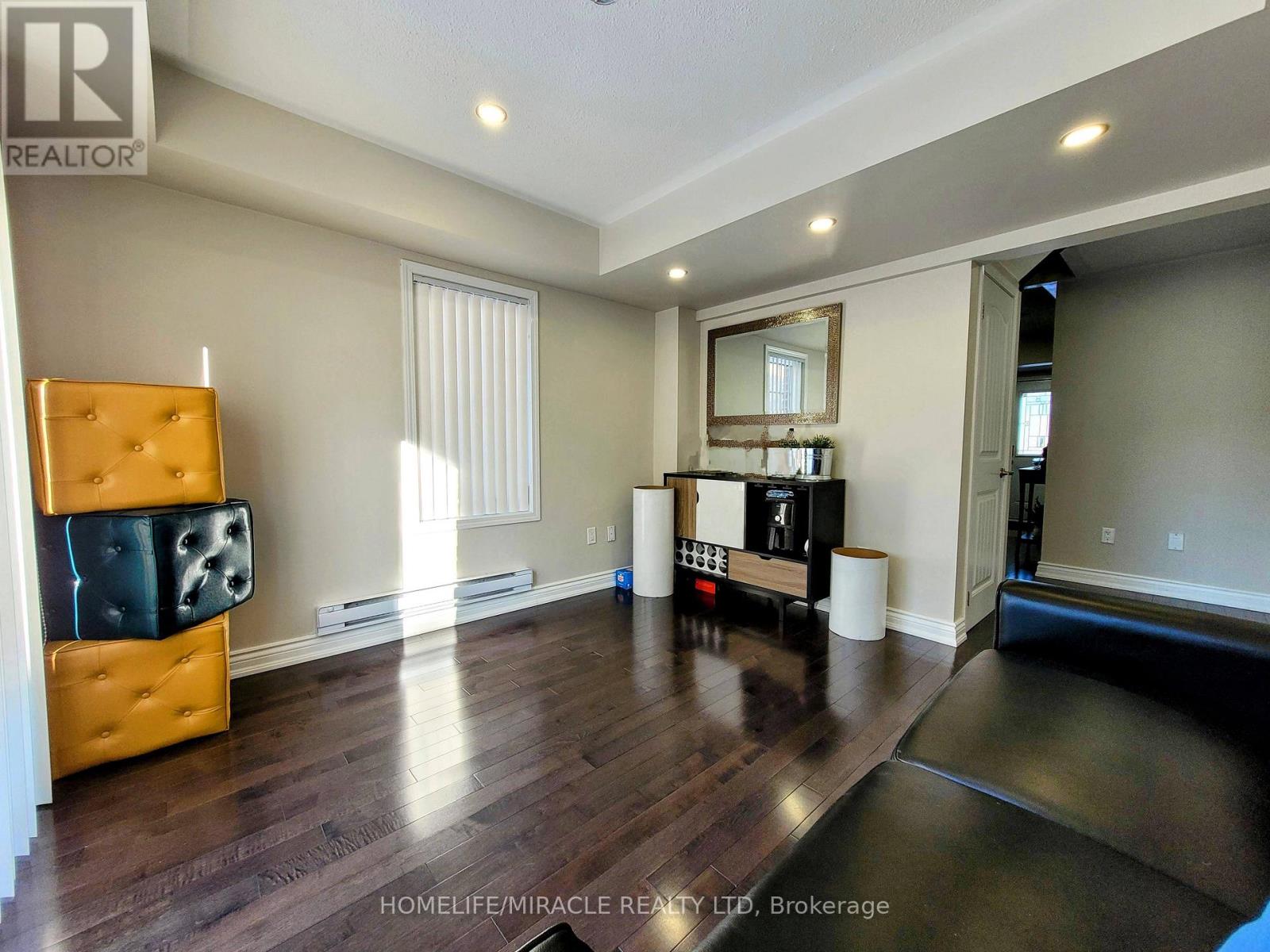 34 Donomore Drive, Brampton (Northwest Brampton), Ontario  L7A 0S7 - Photo 6 - W13500932