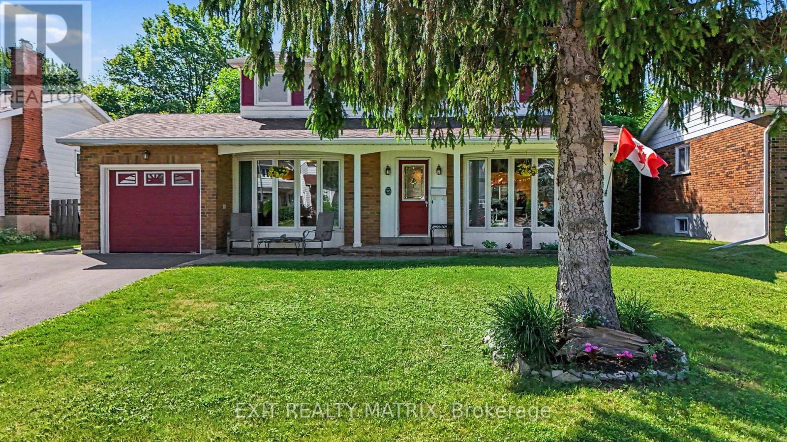 18 HIGHPARK CRESCENT, Ottawa, Ontario