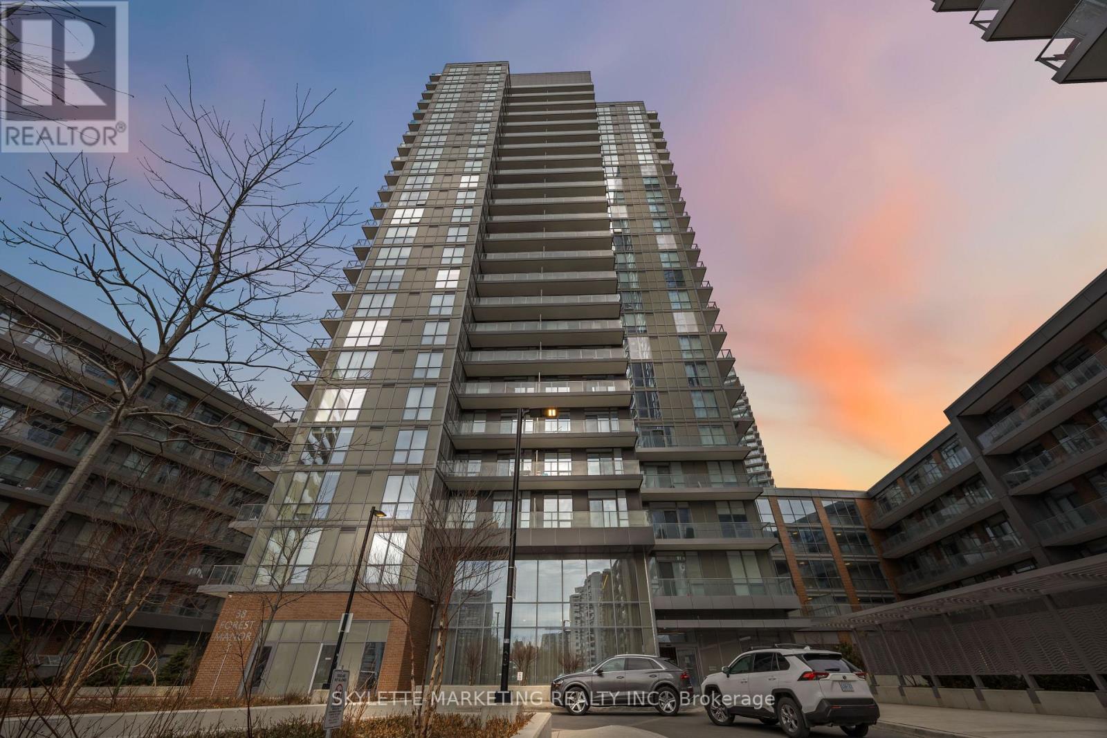 414 - 38 FOREST MANOR ROAD, Toronto, Ontario