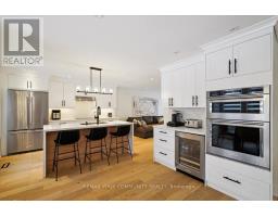 297 BURFORD STREET, Newmarket, Ontario
