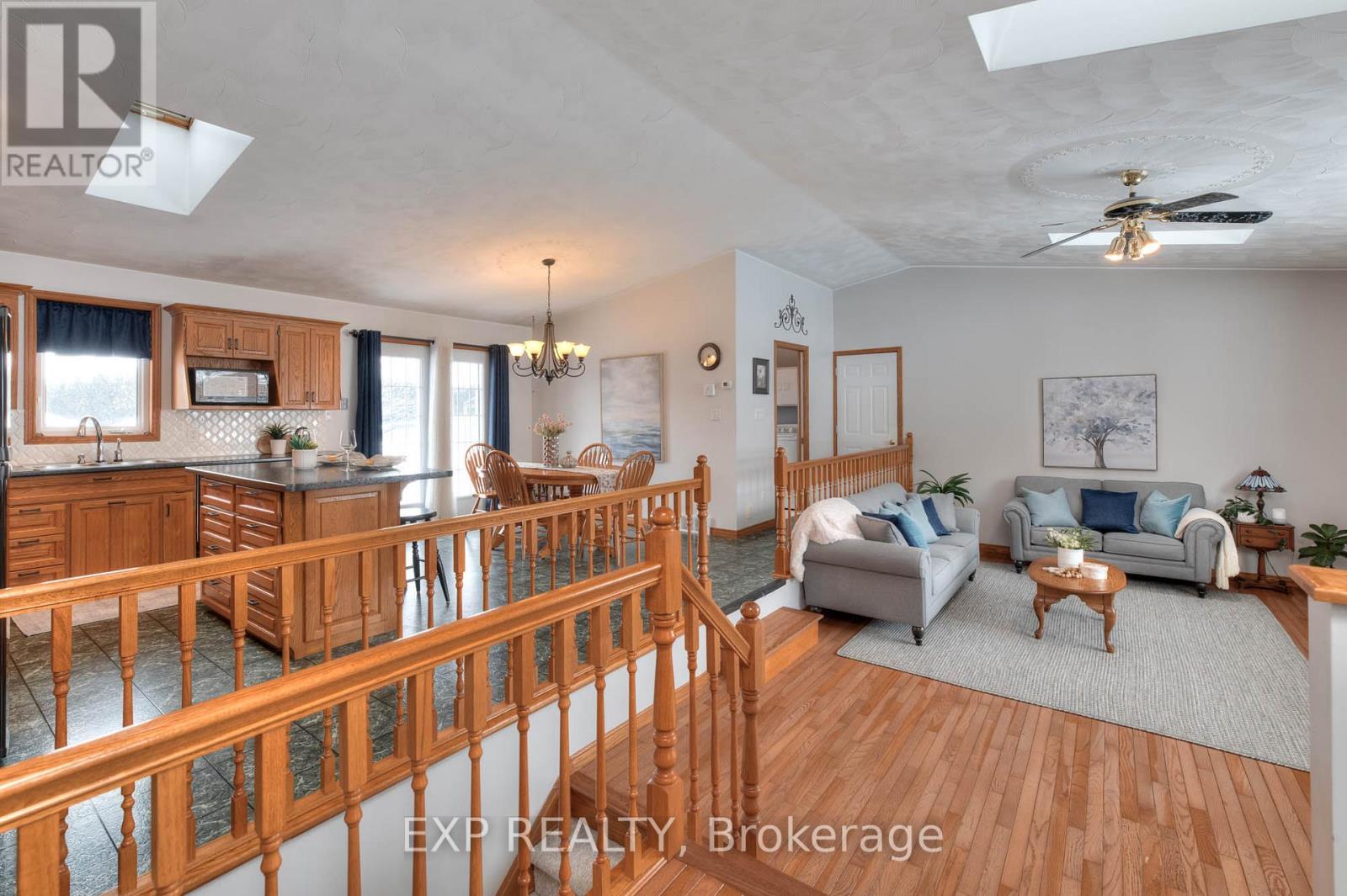 763 Sports Drive, Huron East, Ontario  N0G 1H0 - Photo 7 - X12927104
