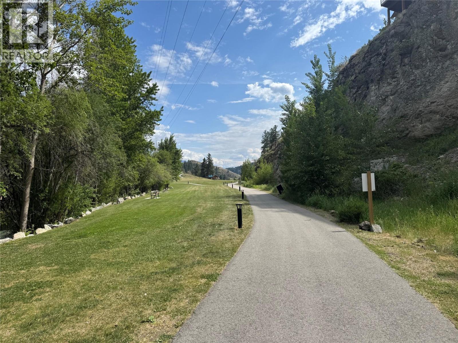 244 Heritage Boulevard, Okanagan Falls, British Columbia  V0H 1R3 - Photo 7 - 10391697