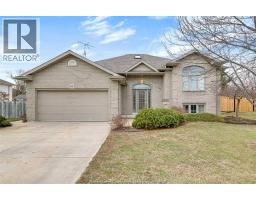 831 LAWNDALE, Kingsville, Ontario