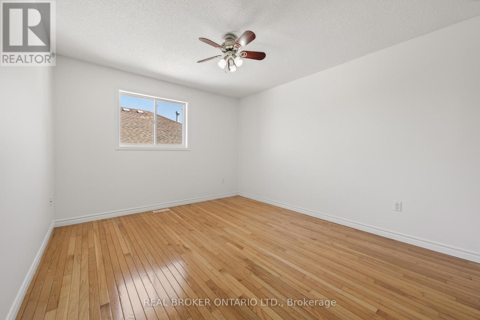 198 Columbia Road, Barrie (Holly), Ontario  L4N 8C9 - Photo 15 - S13167280