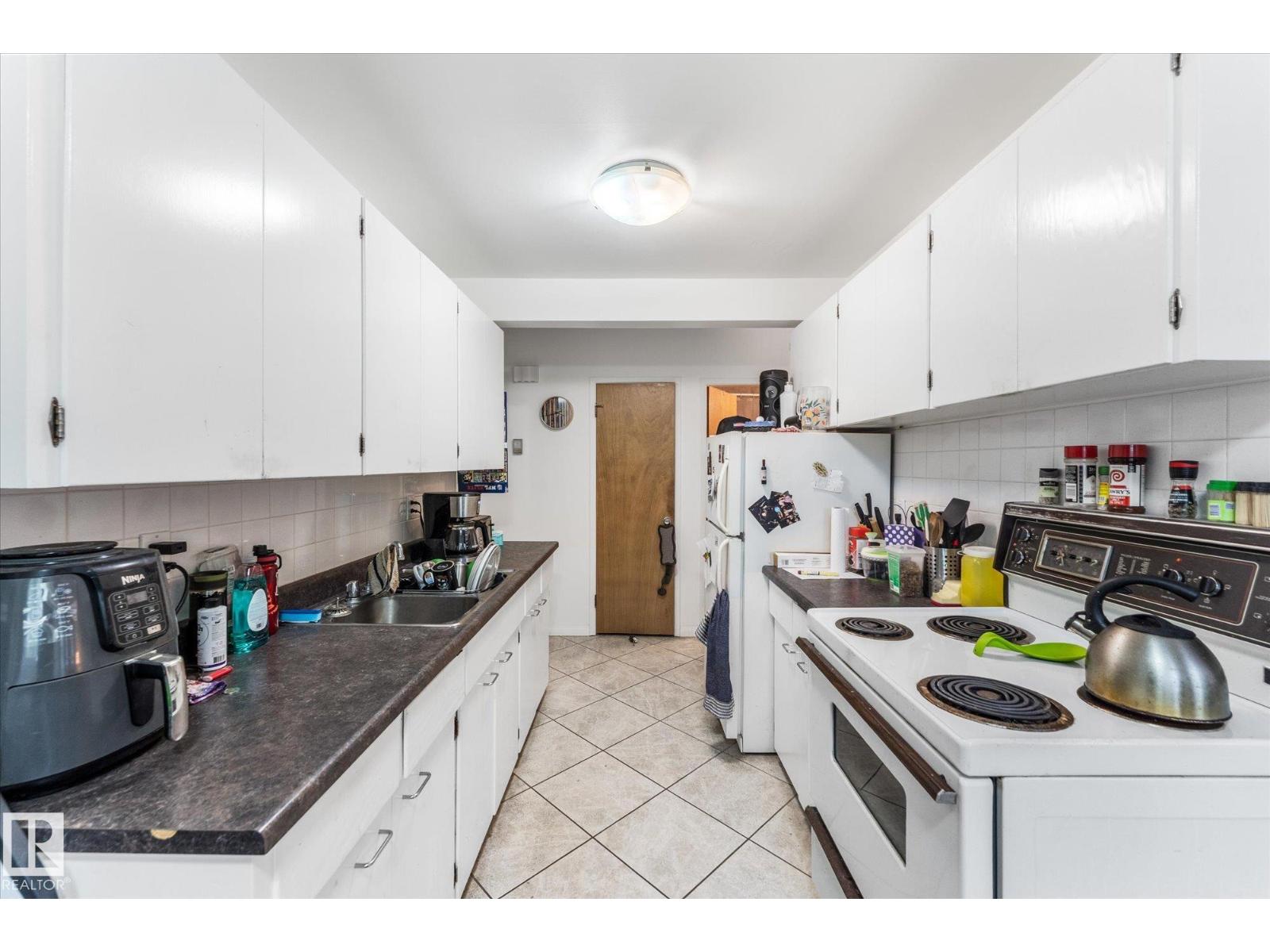 #9 5635 105 St NW, Edmonton, Alberta  T6H 2N2 - Photo 14 - E4496238