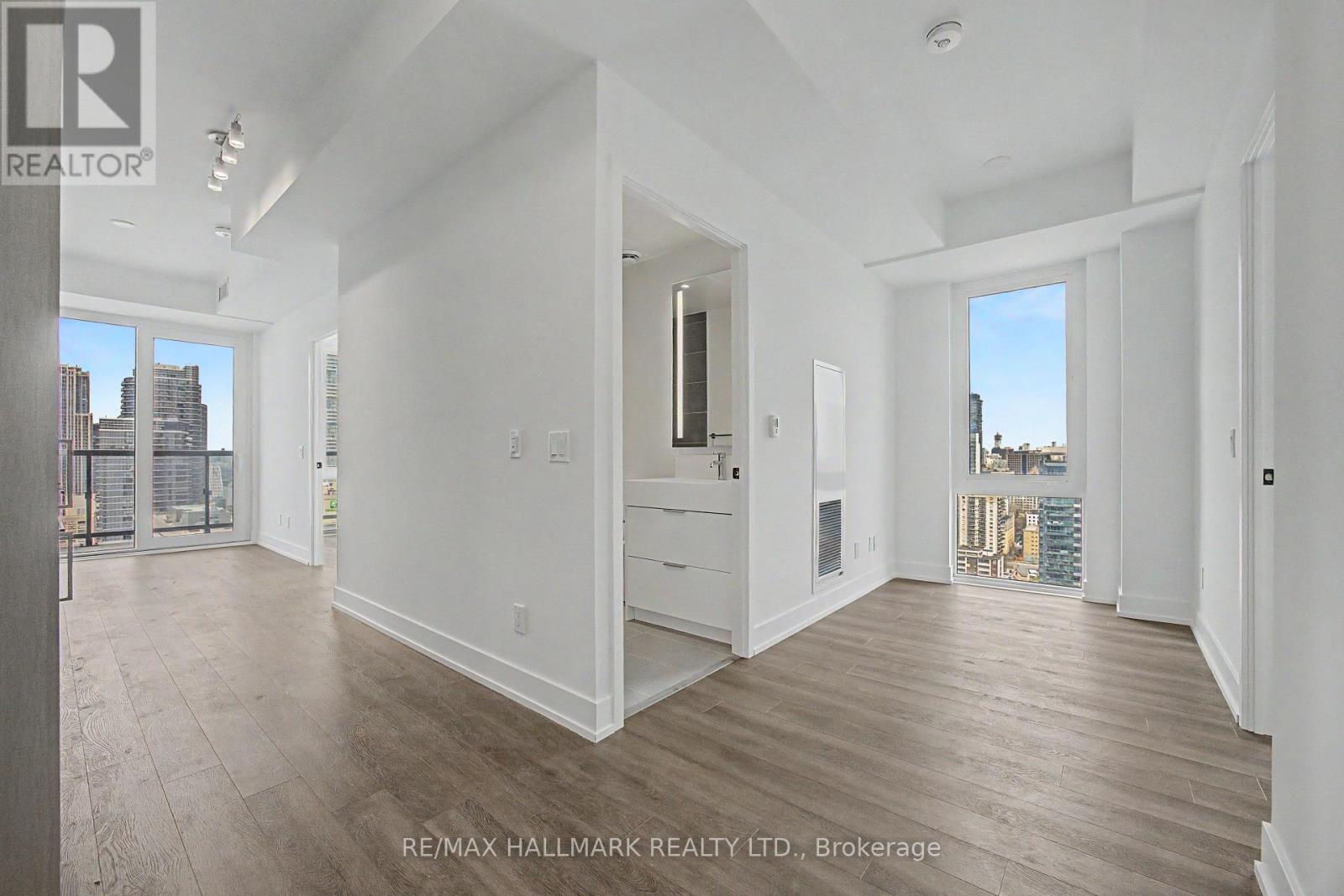 2805 - 308 Jarvis Street, Toronto, Ontario  M5A 2P2 - Photo 3 - C13501074