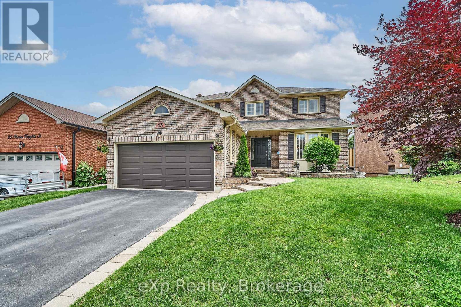 43 FOREST HEIGHTS STREET, Whitby, Ontario
