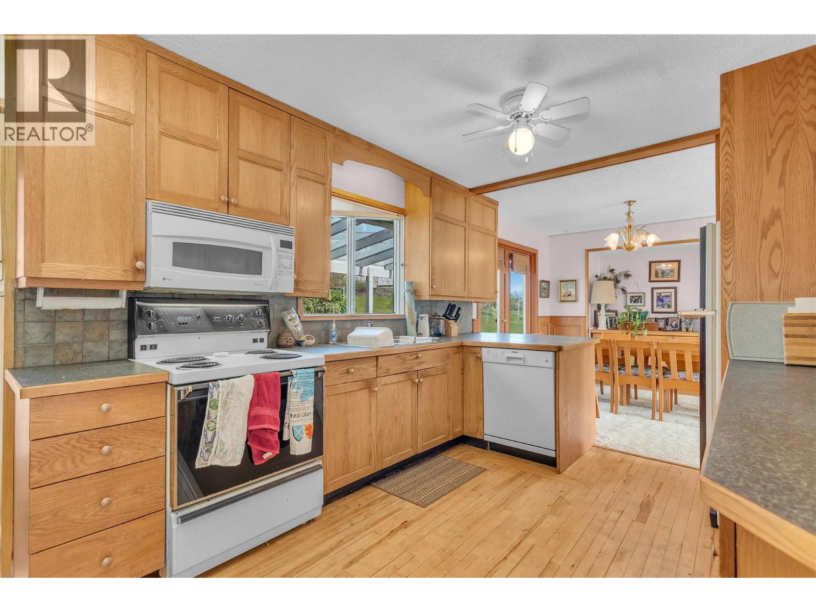 15370 Old Mission Road, Lake Country, British Columbia  V4V 2G5 - Photo 11 - 10392622