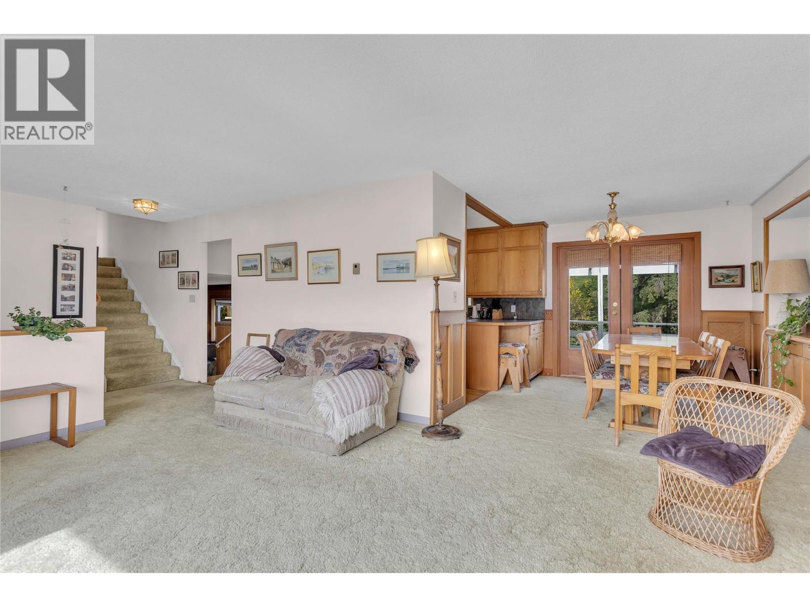 15370 Old Mission Road, Lake Country, British Columbia  V4V 2G5 - Photo 8 - 10392622