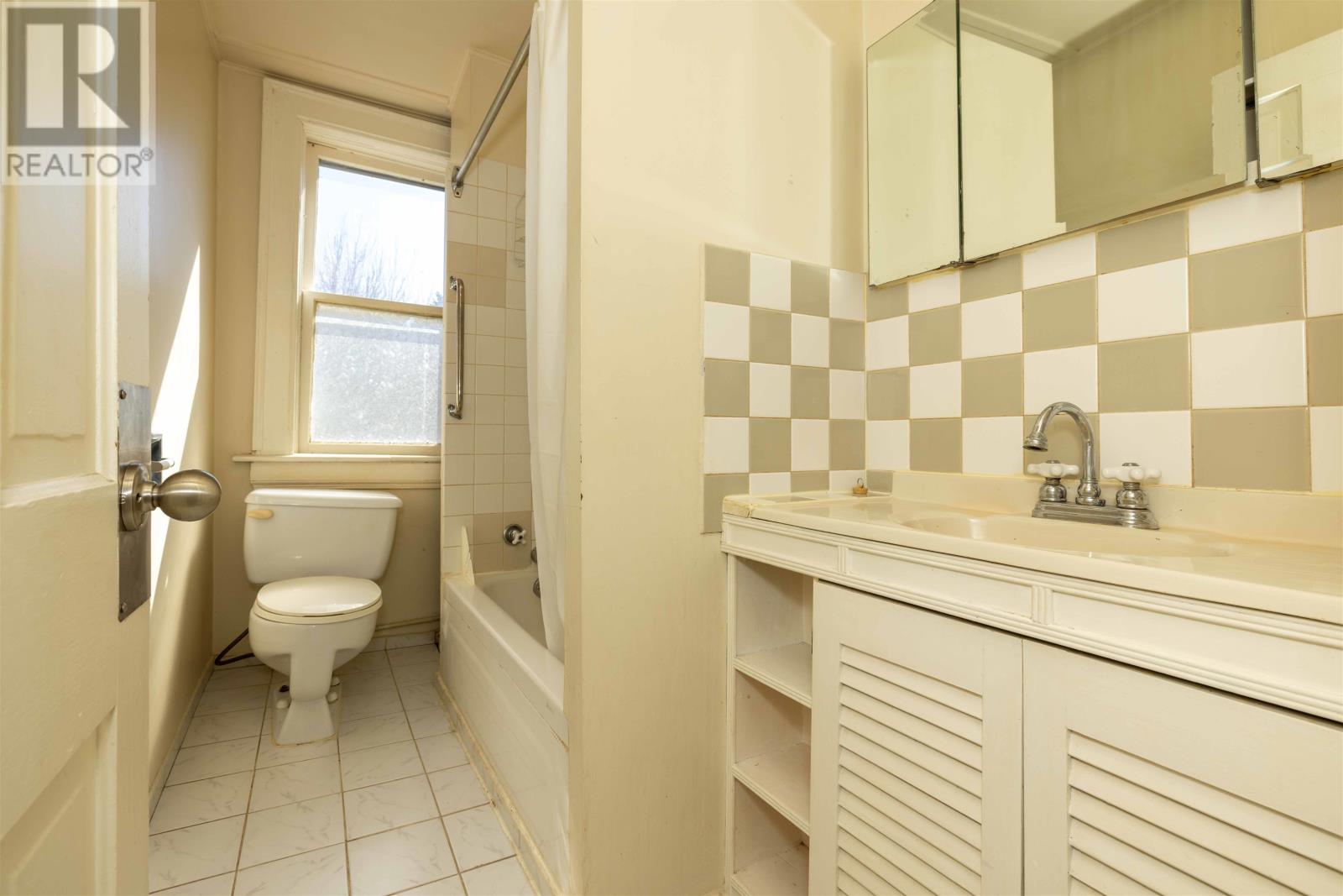 708 Mcleod St, Thunder Bay, Ontario  P7C 2Z6 - Photo 21 - TB2601472