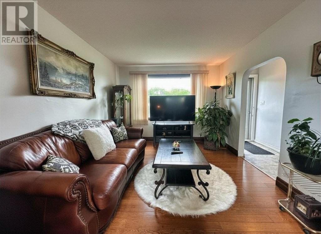 242 Empire Ave, Thunder Bay, Ontario  P7E 4R5 - Photo 4 - TB2601598