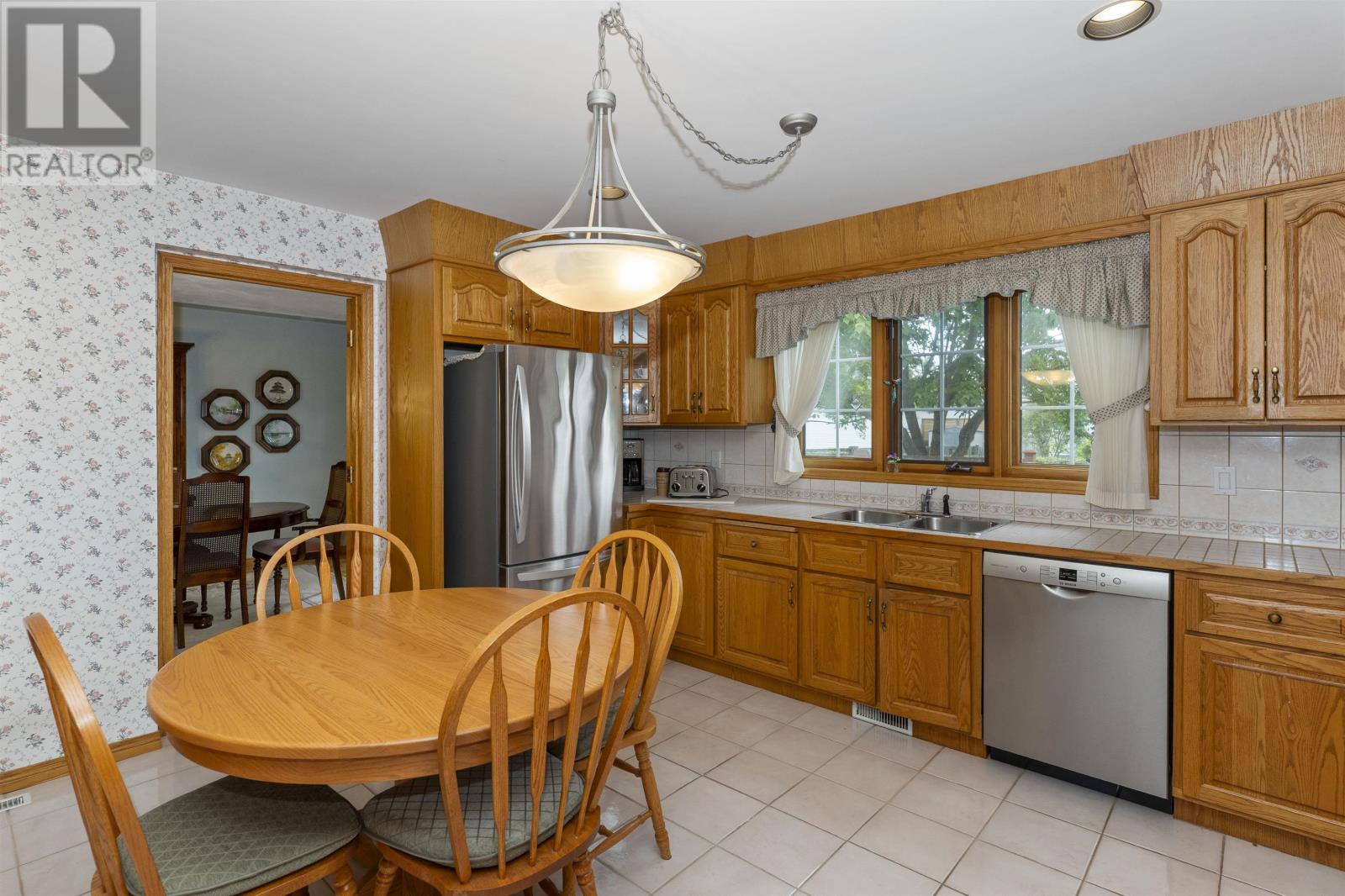 205 Kusznier Cres, Thunder Bay, Ontario  P7B 6K4 - Photo 11 - TB2601604