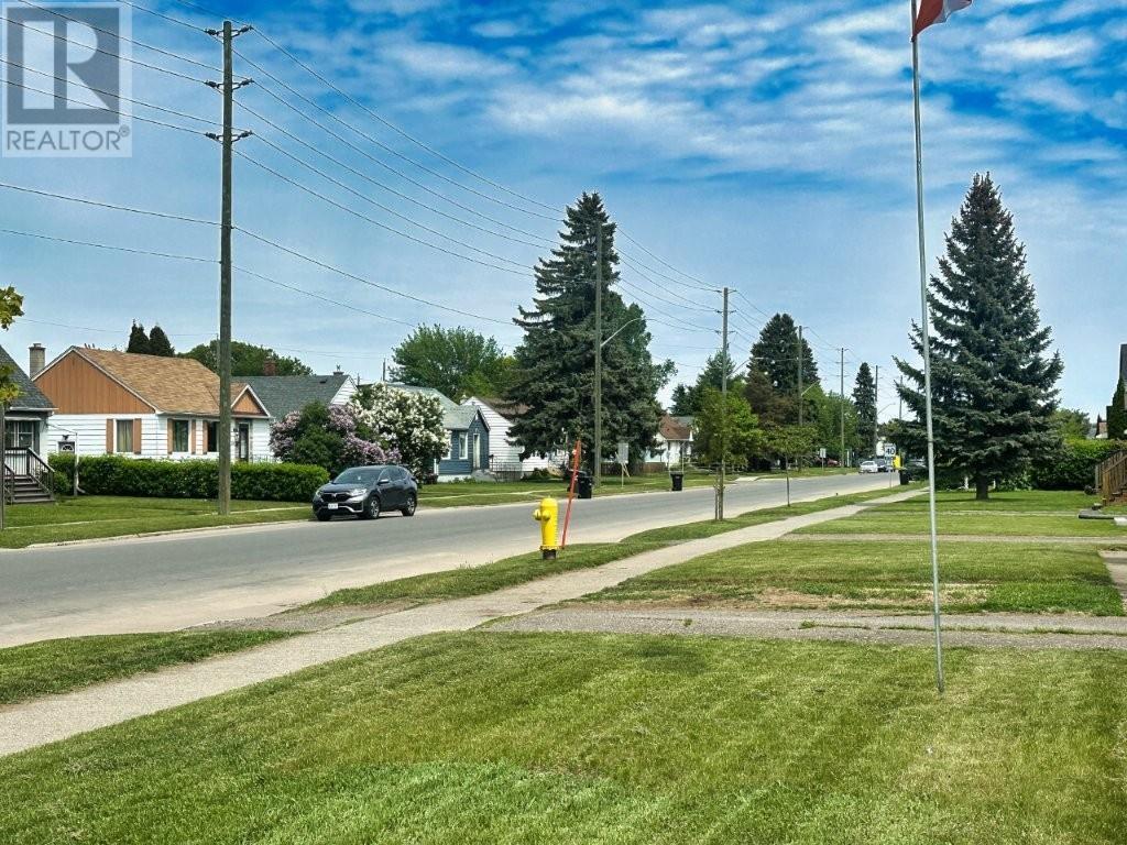 242 Empire Ave, Thunder Bay, Ontario  P7E 4R5 - Photo 50 - TB2601598