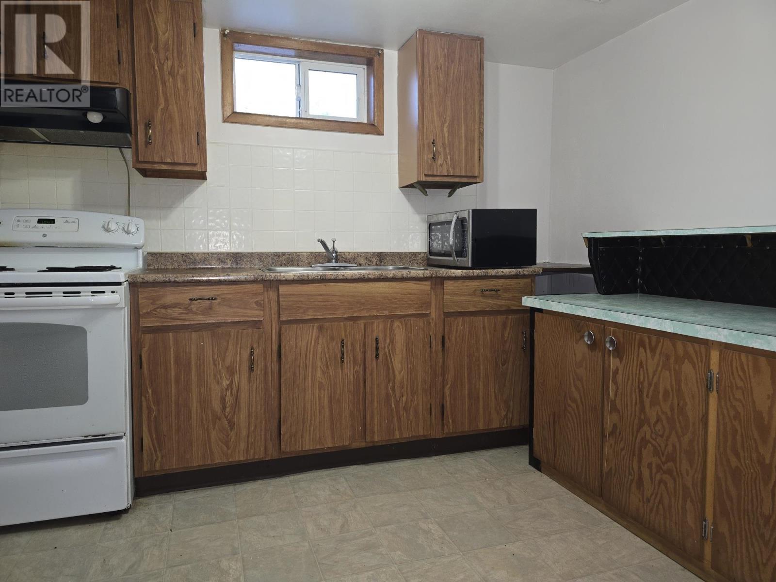 205 Edward St North, Thunder Bay, Ontario  P7C 4P1 - Photo 24 - TB2601659