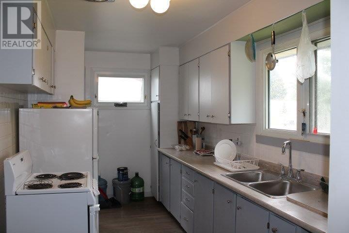 2804 Churchill Dr E, Thunder Bay, Ontario  P7A 1G7 - Photo 3 - TB2601637