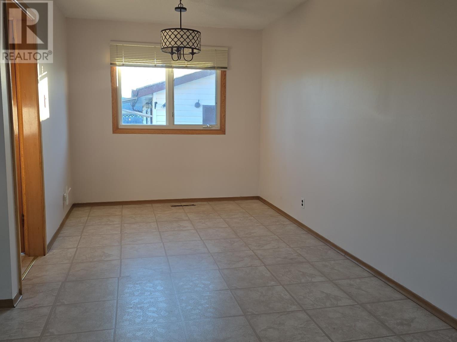 205 Edward St North, Thunder Bay, Ontario  P7C 4P1 - Photo 8 - TB2601659