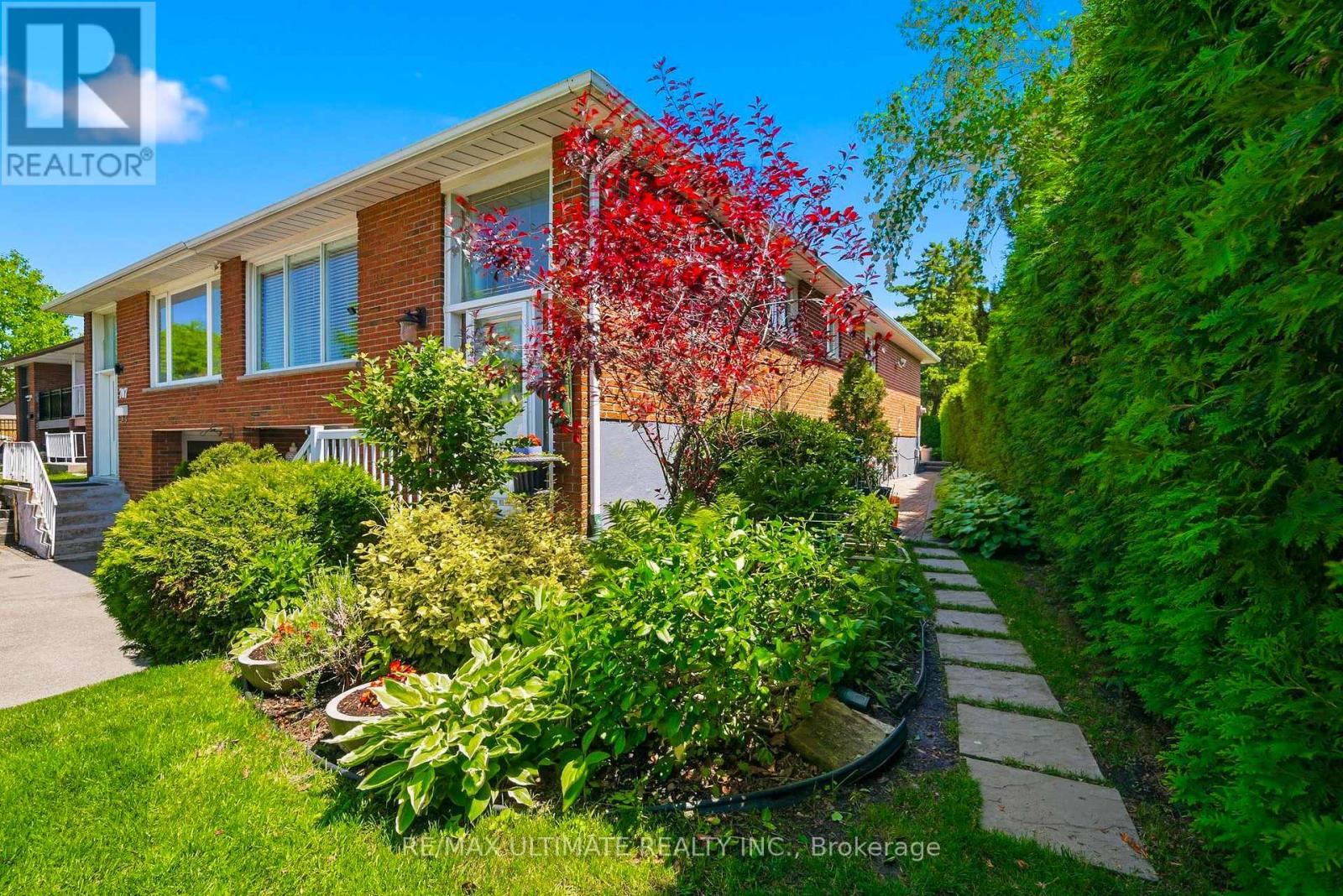 705 EAGLEMOUNT CRESCENT, Mississauga, Ontario