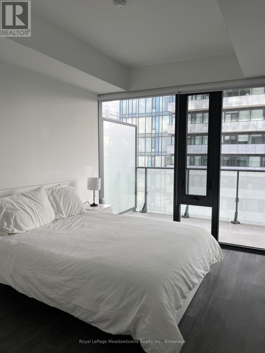 2401 - 185 Roehampton Avenue, Toronto, Ontario  M4P 0C6 - Photo 7 - C13501258