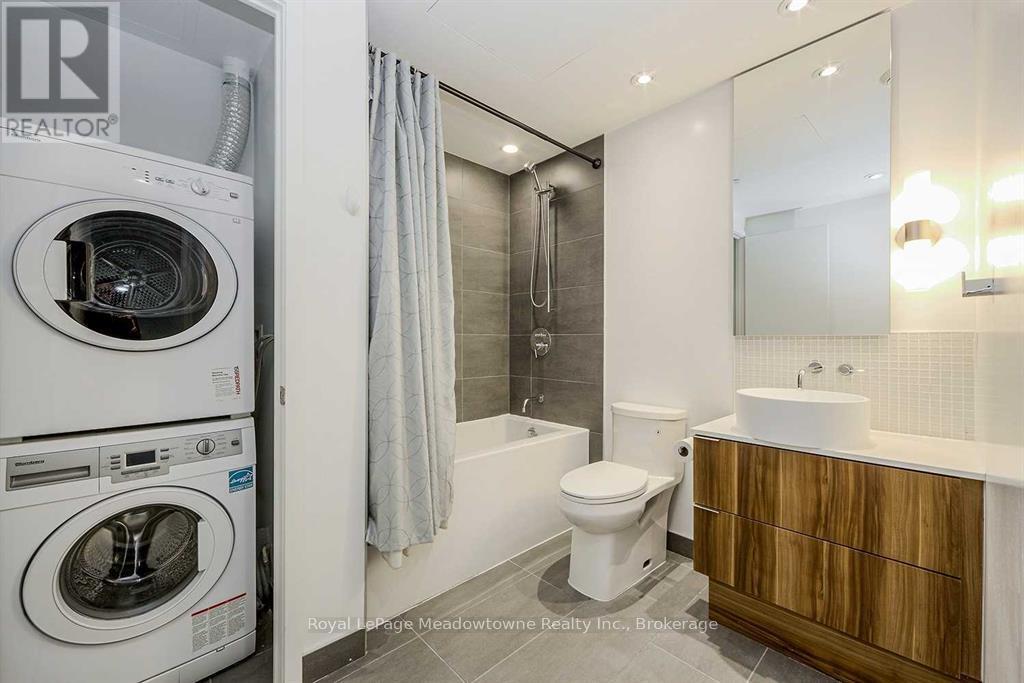 2401 - 185 Roehampton Avenue, Toronto, Ontario  M4P 0C6 - Photo 8 - C13501258