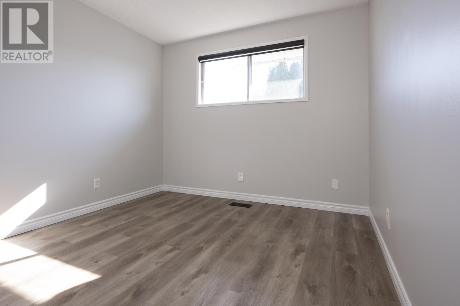 103 Elron Cres, Thunder Bay, Ontario  P7C 5T2 - Photo 12 - TB2601737