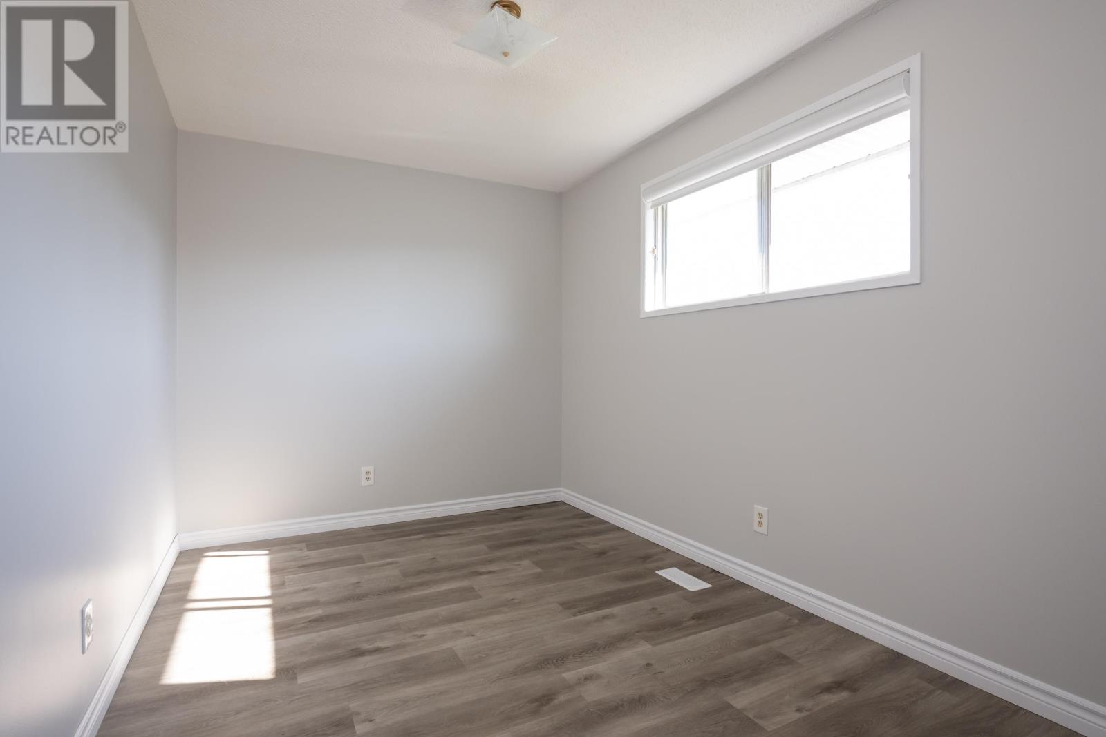 103 Elron Cres, Thunder Bay, Ontario  P7C 5T2 - Photo 17 - TB2601737