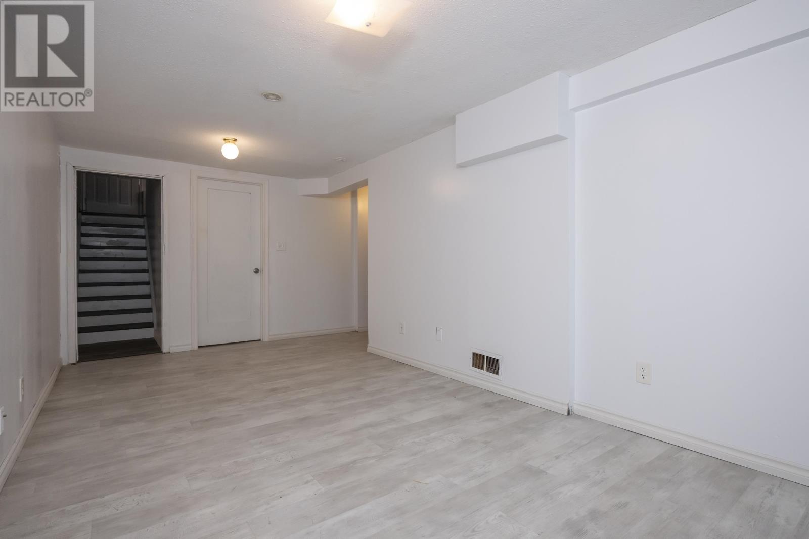 103 Elron Cres, Thunder Bay, Ontario  P7C 5T2 - Photo 18 - TB2601737